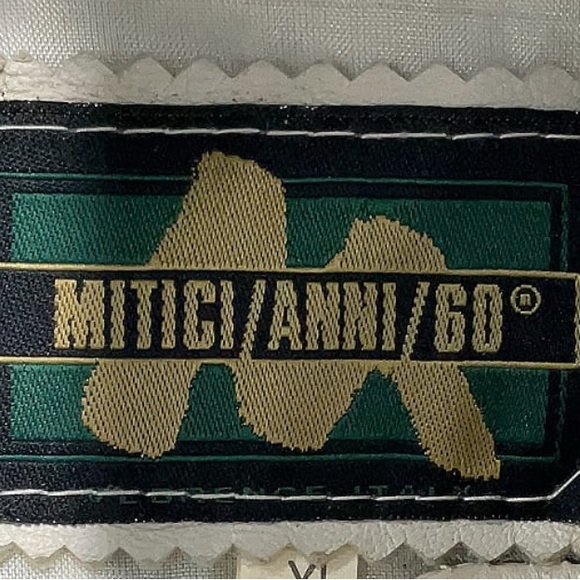 Mitici Anni 60 Cream Leather Jacket with Fitted Silhouette and Stand-Up Collar - Picture 6 of 6